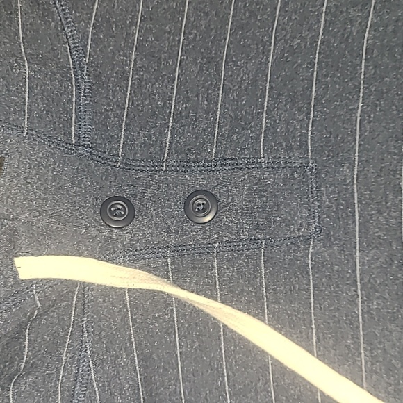 striped hoodie oversized and cozy - Picture 2 of 4